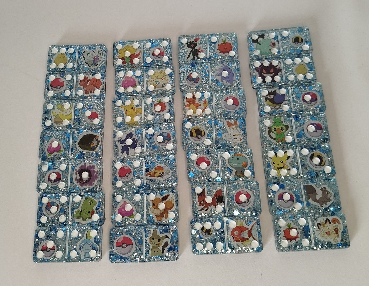 Dominos Pokémon bleu