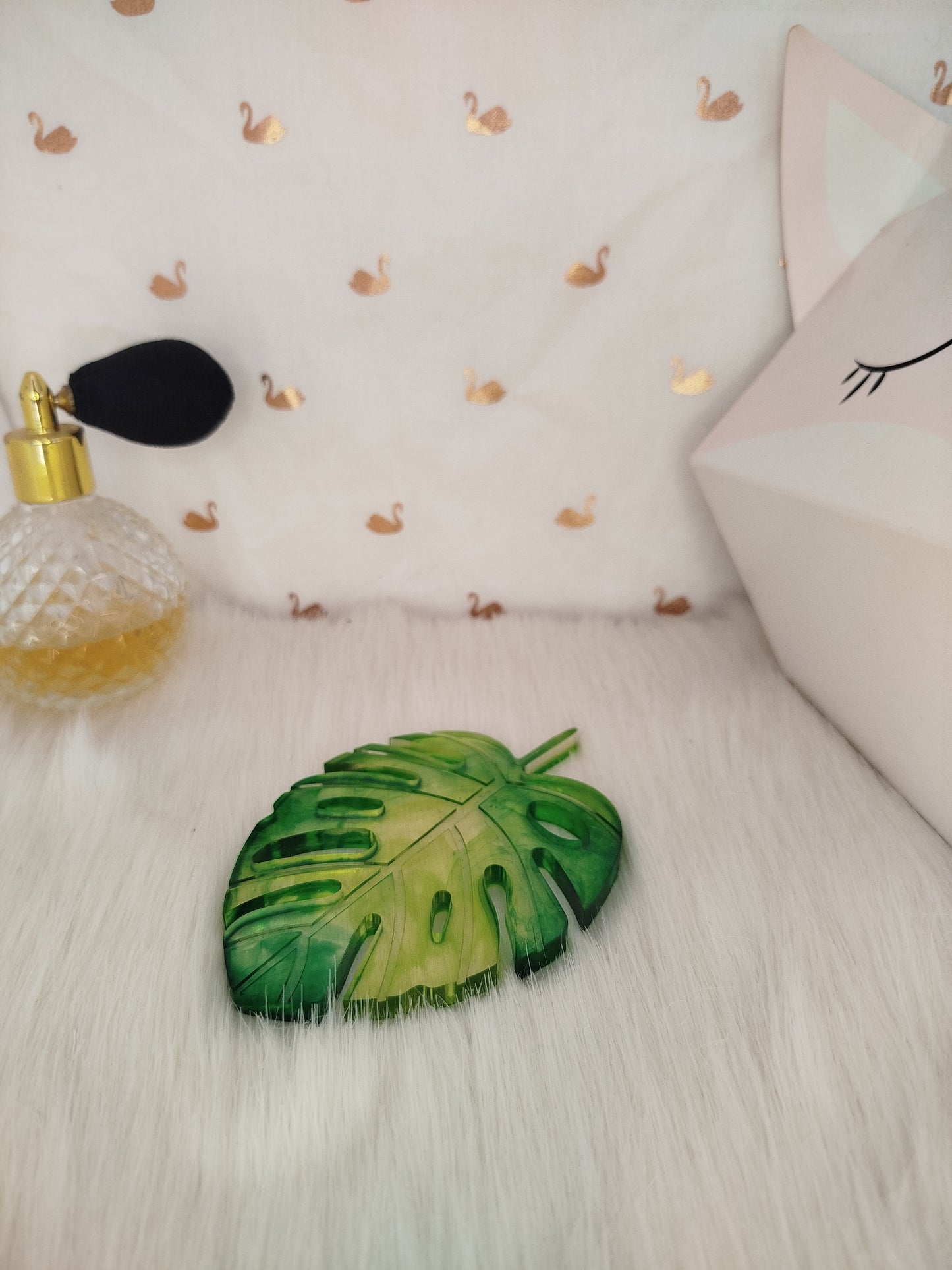 Petite feuille monstera