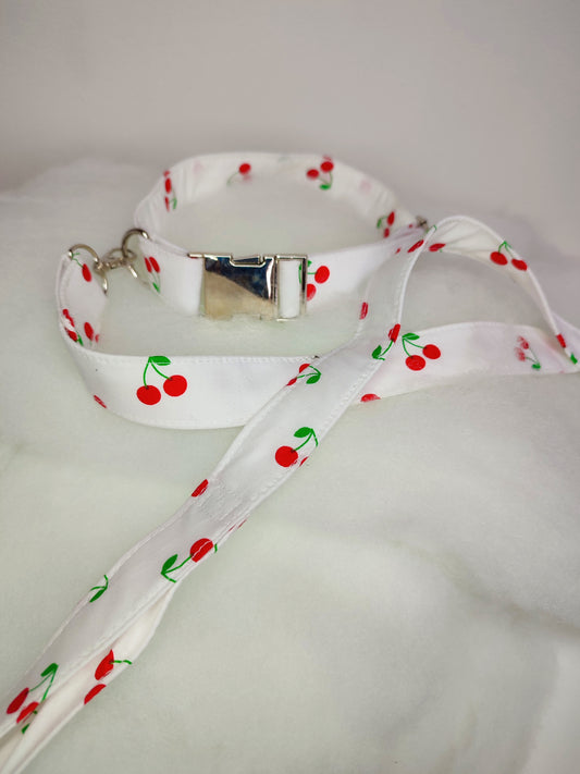 Ensemble blanc et fruit